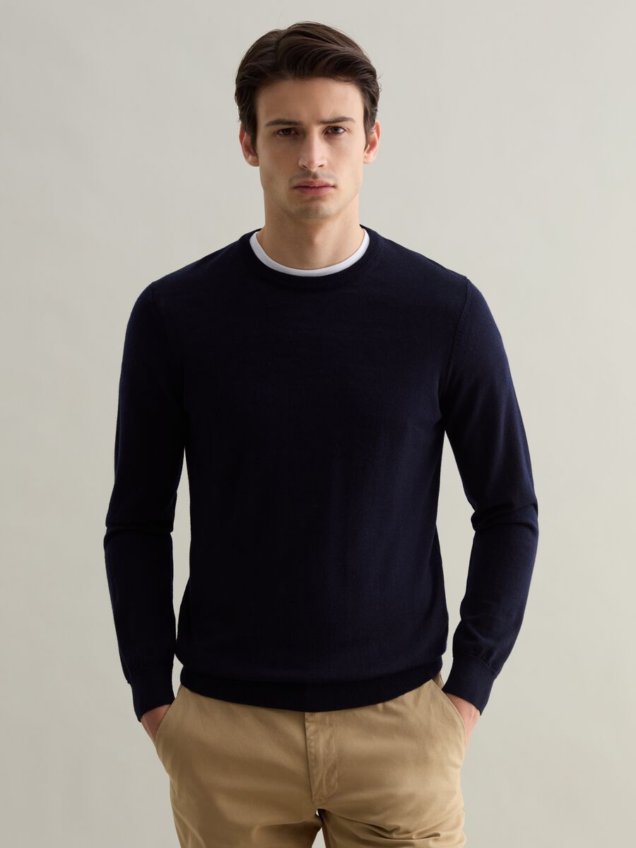 Merino wool pullover with round neck_1