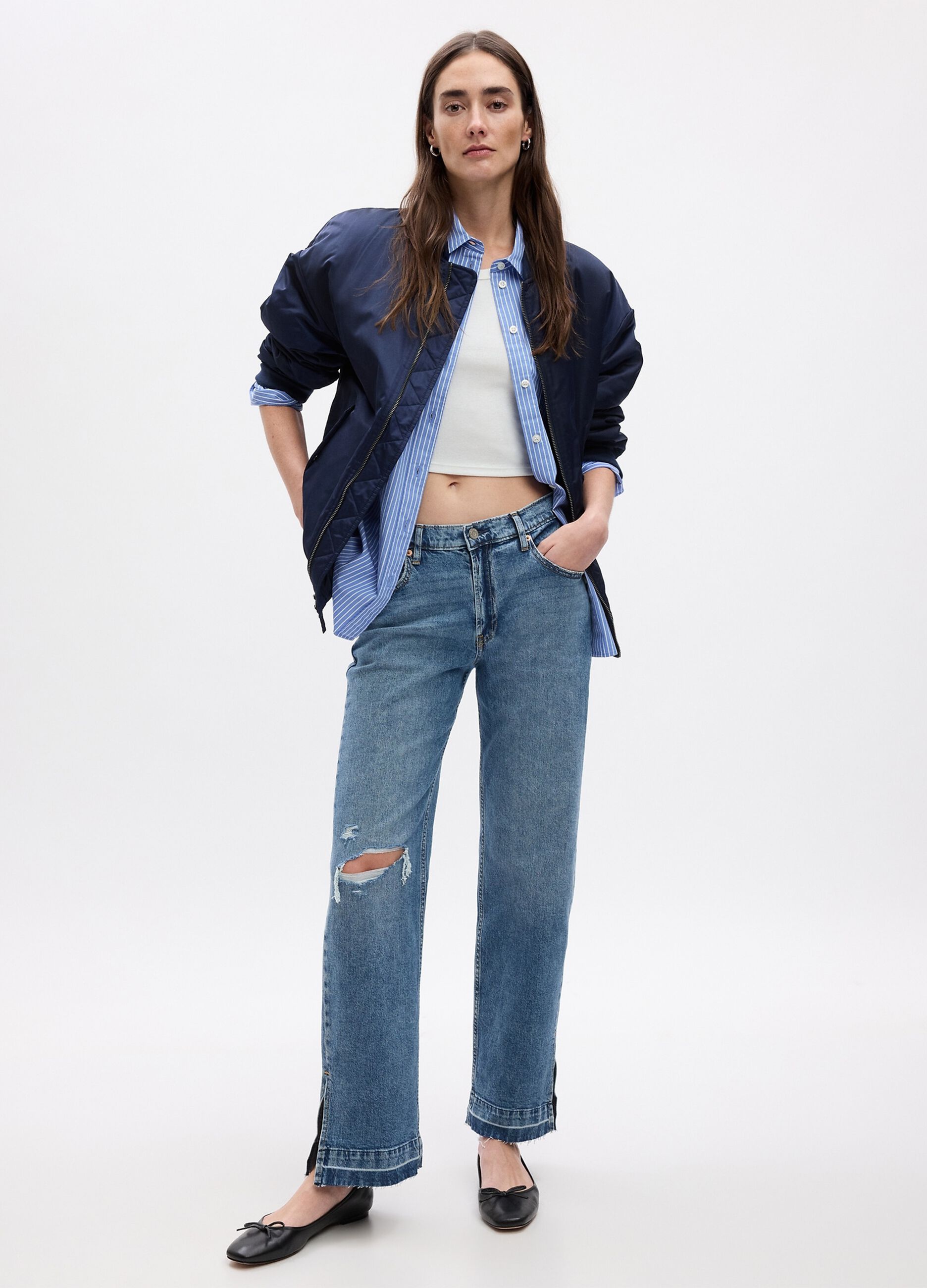 Loose-fit high-rise jeans with acid wash treatment