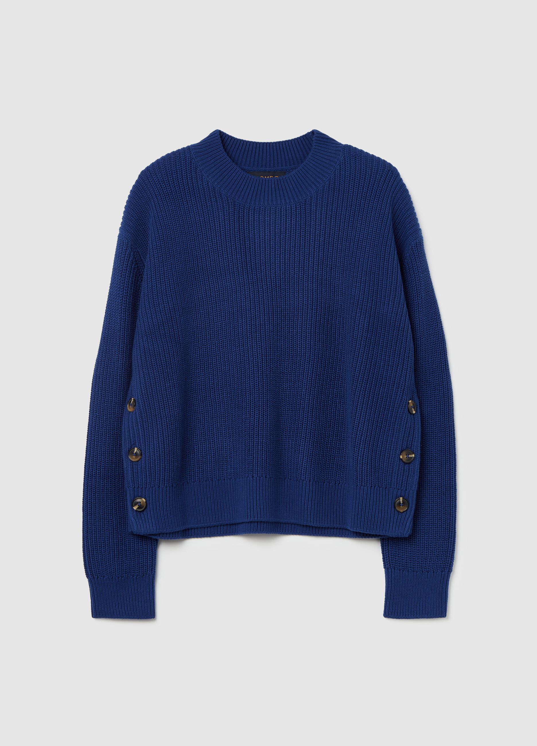 Ribbed pullover with buttons