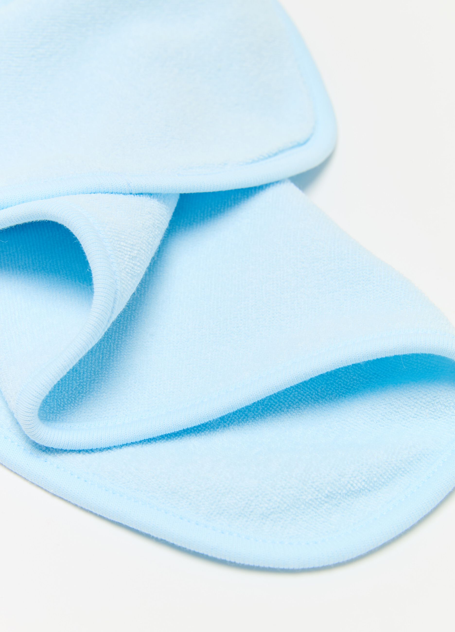 Organic cotton towel and bib set