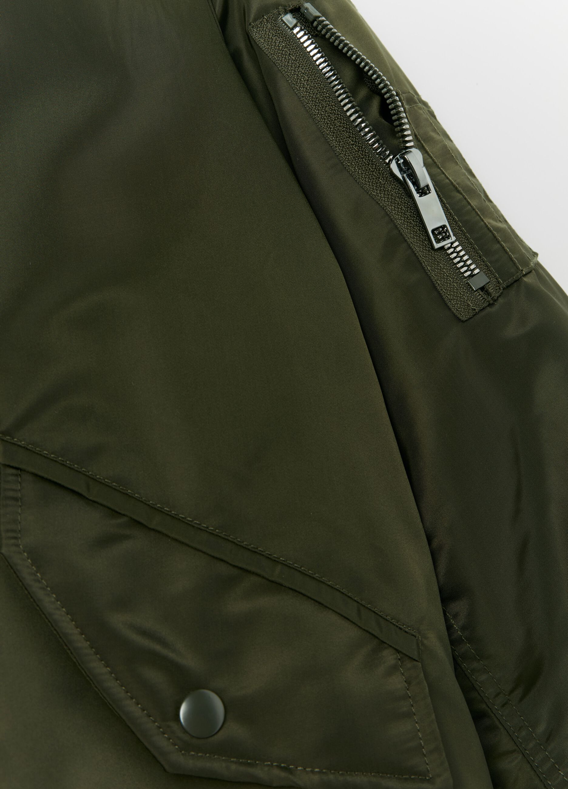 Solid colour full-zip bomber jacket