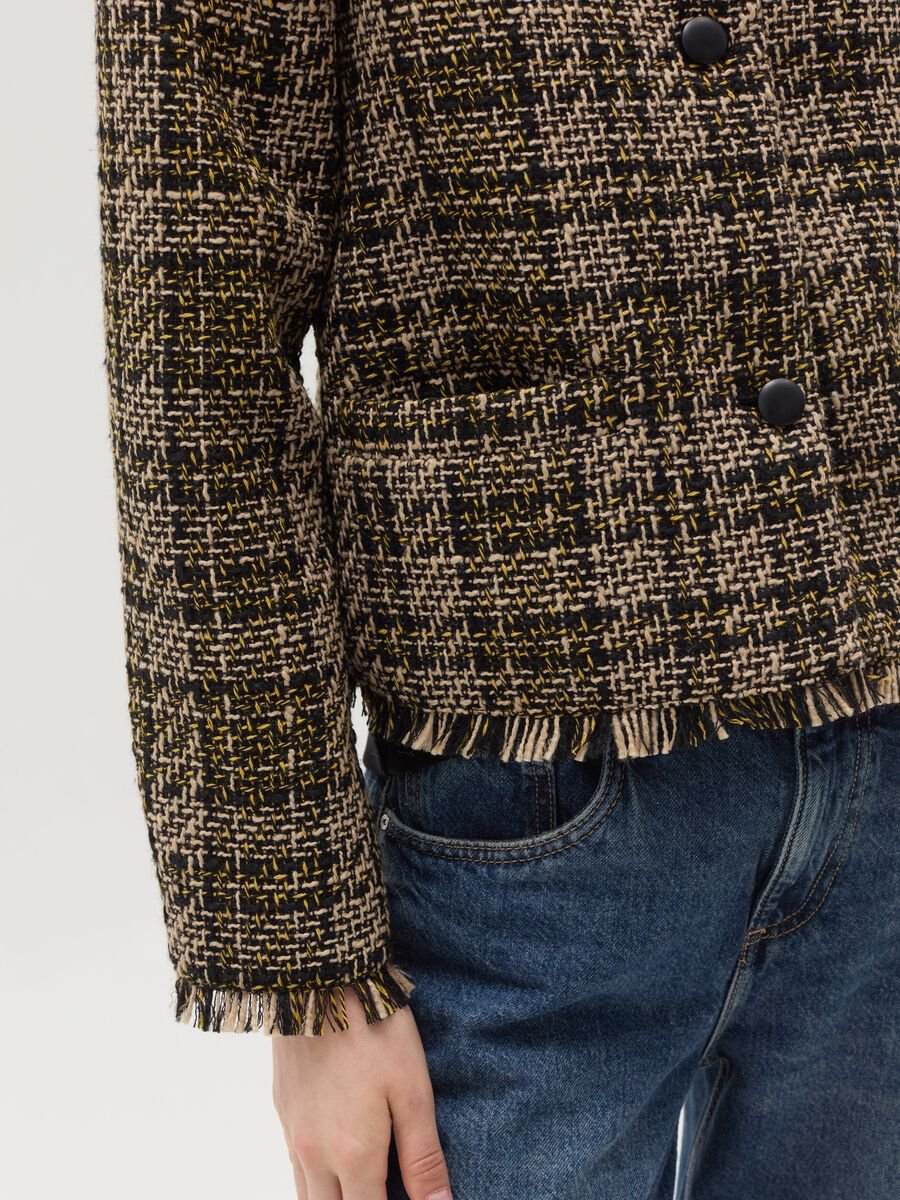 Short jacket in check tweed with fringing_3