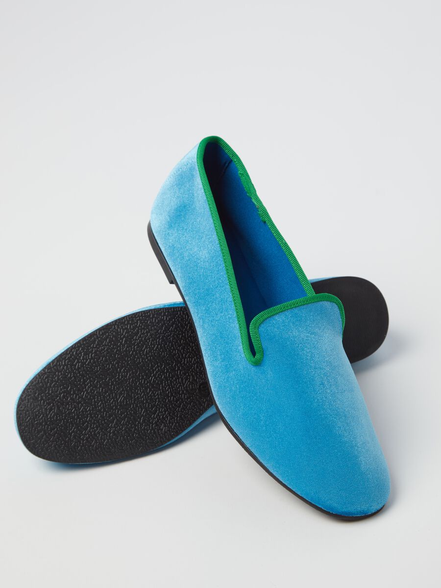 Slipper shoes with contrasting edging_2