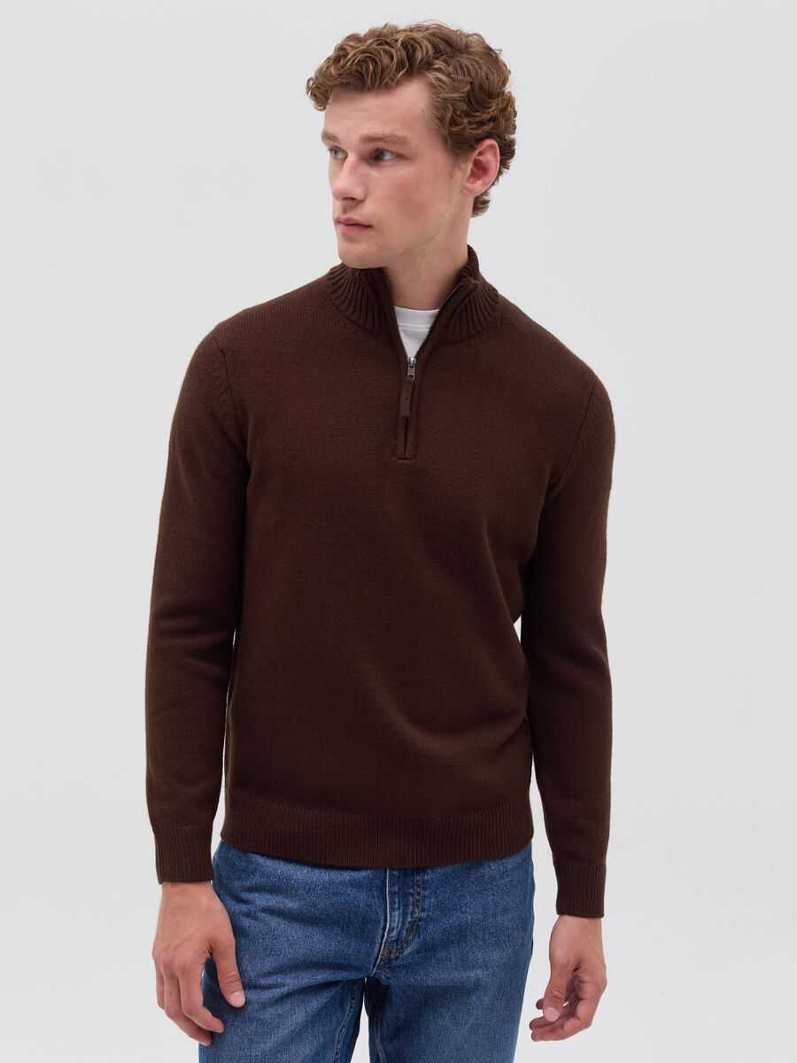 Pullover with half-zip neckline_1