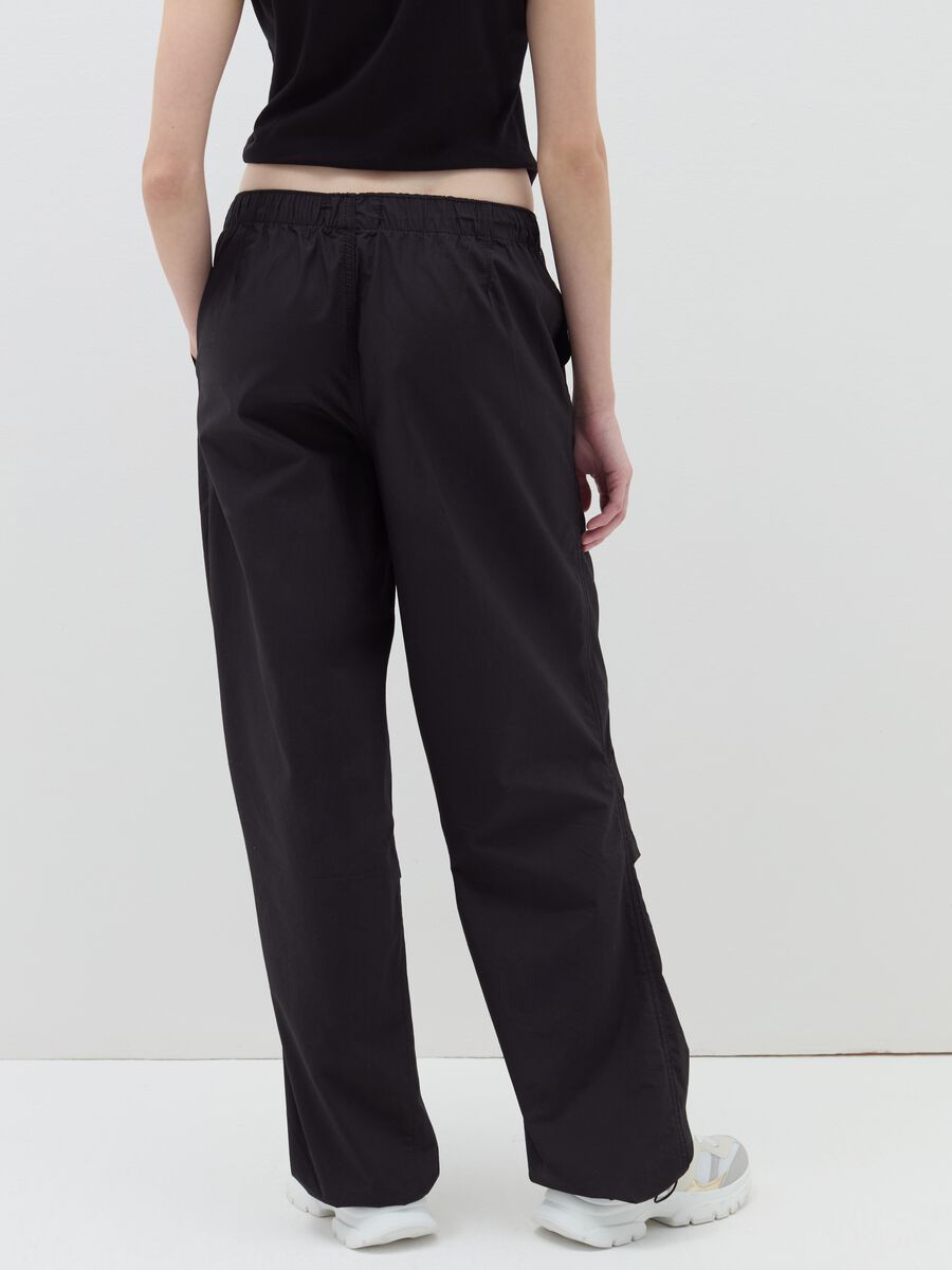 Cotton parachute trousers_4