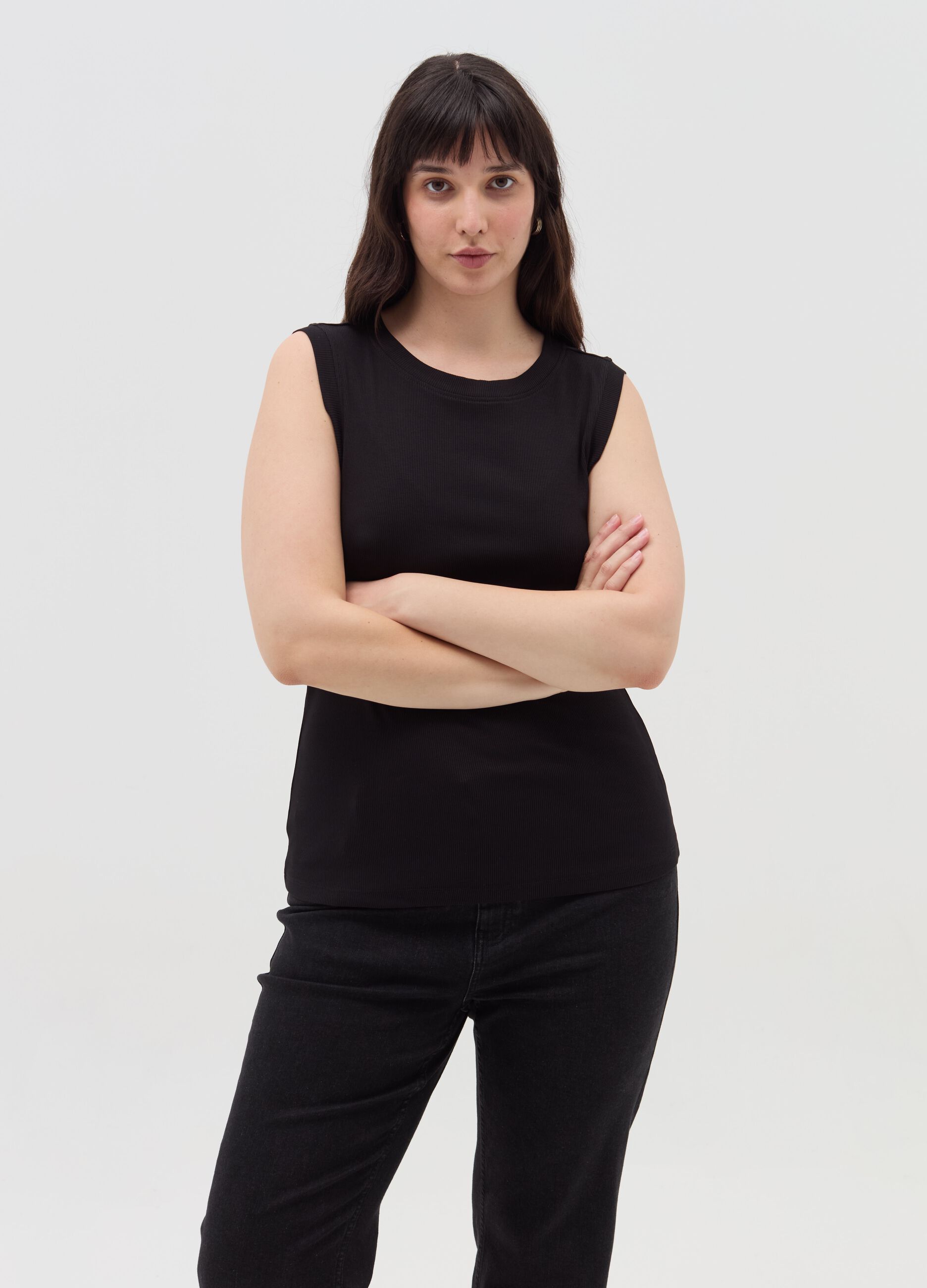 Curvy tank top with slim ribbing