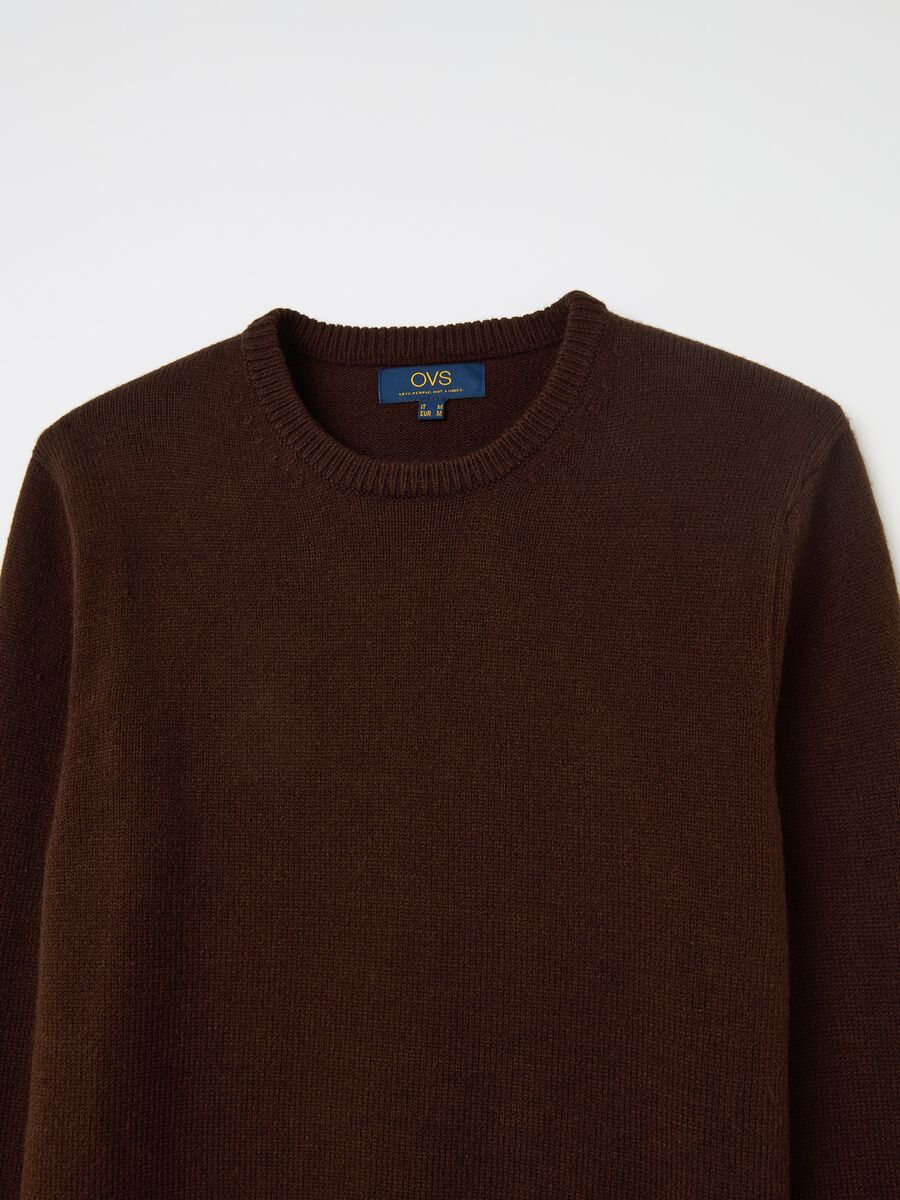 Round neck pullover_5