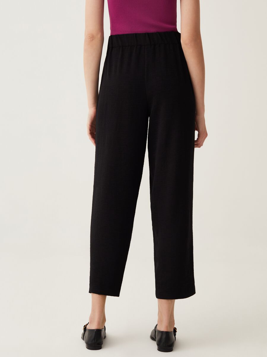 Cigarette trousers in fluid fabric_2