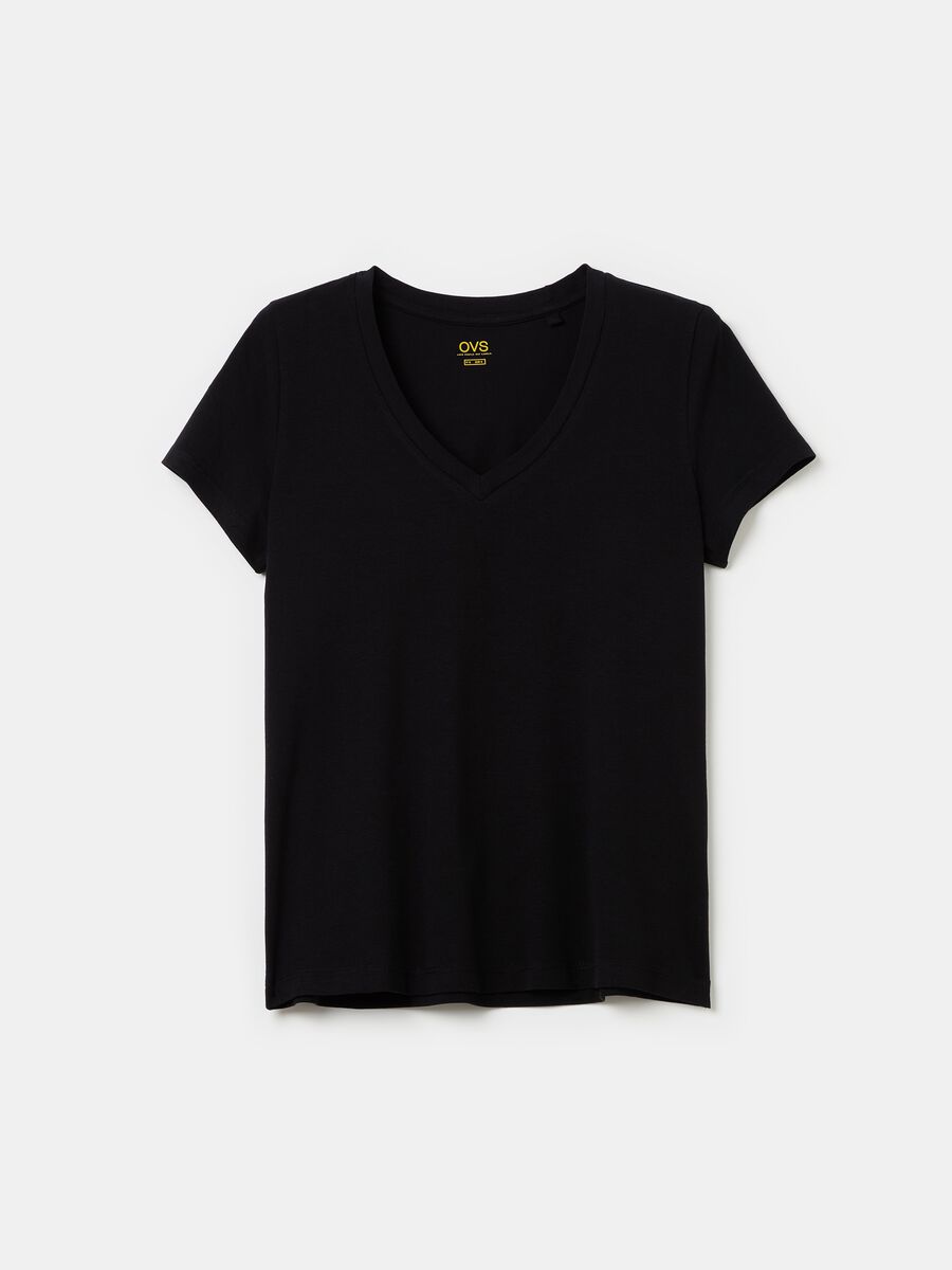 Solid colour T-shirt with V neck_4