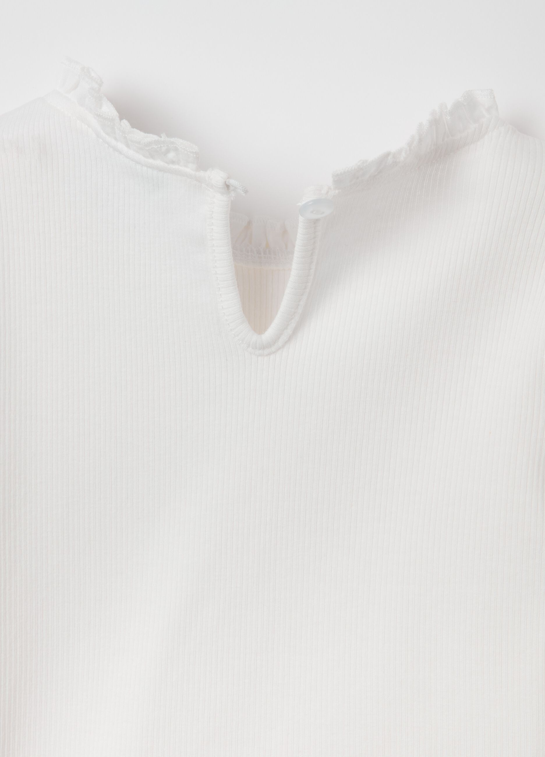 Ribbed T-shirt with long sleeves