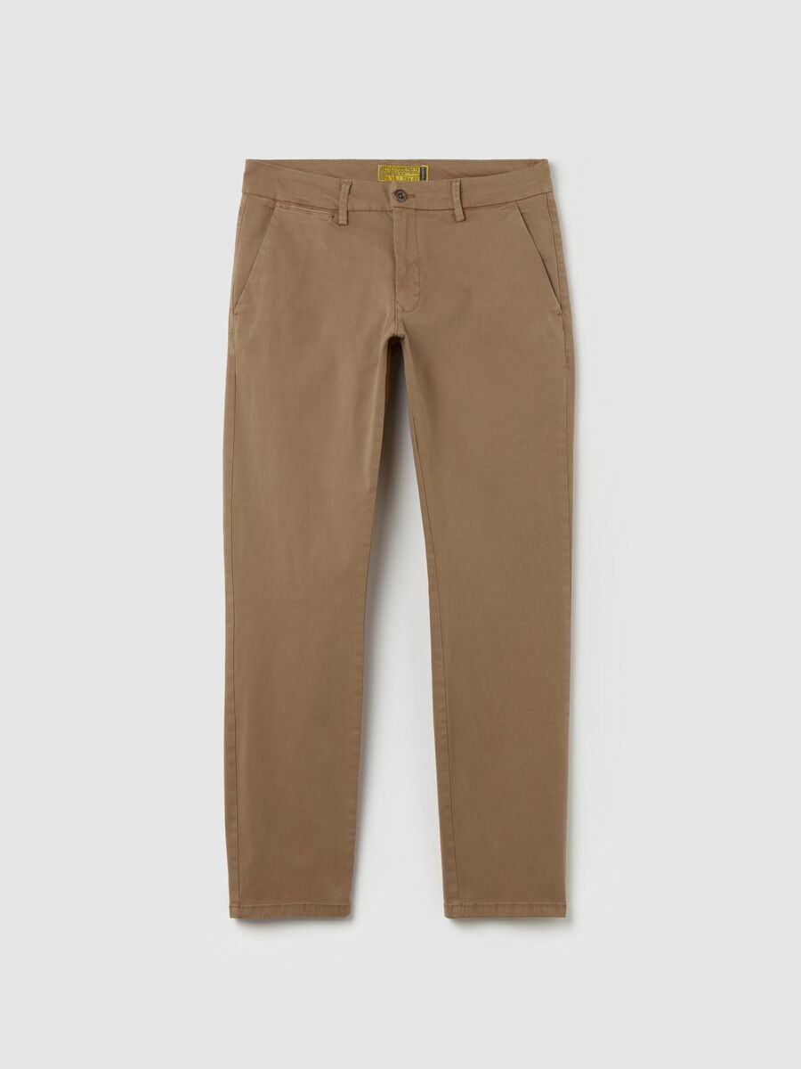 Pantalone chino regular fit in cotone stretch_4