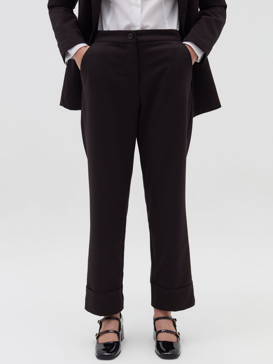 Straight-fit trousers with turn ups_1