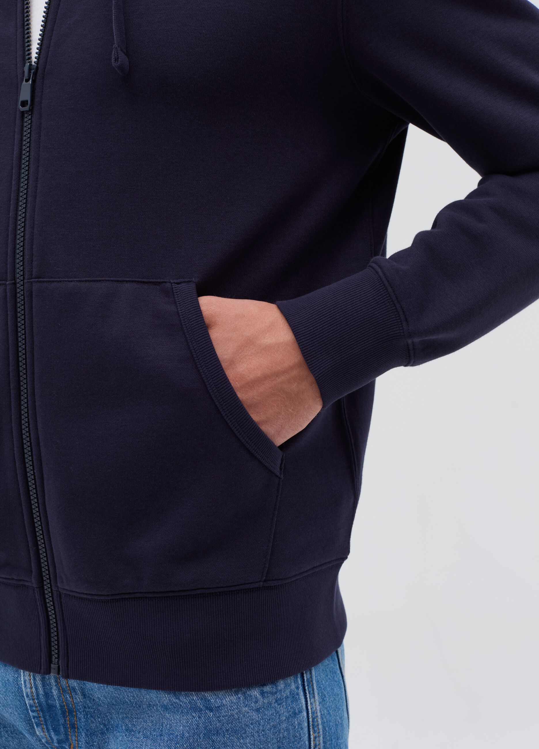 Full-zip sweatshirt with hood