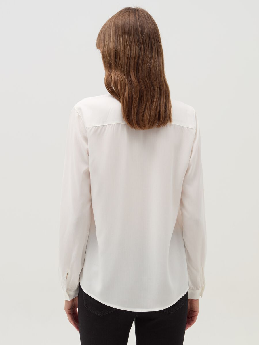 Shirt with pleated detail_2