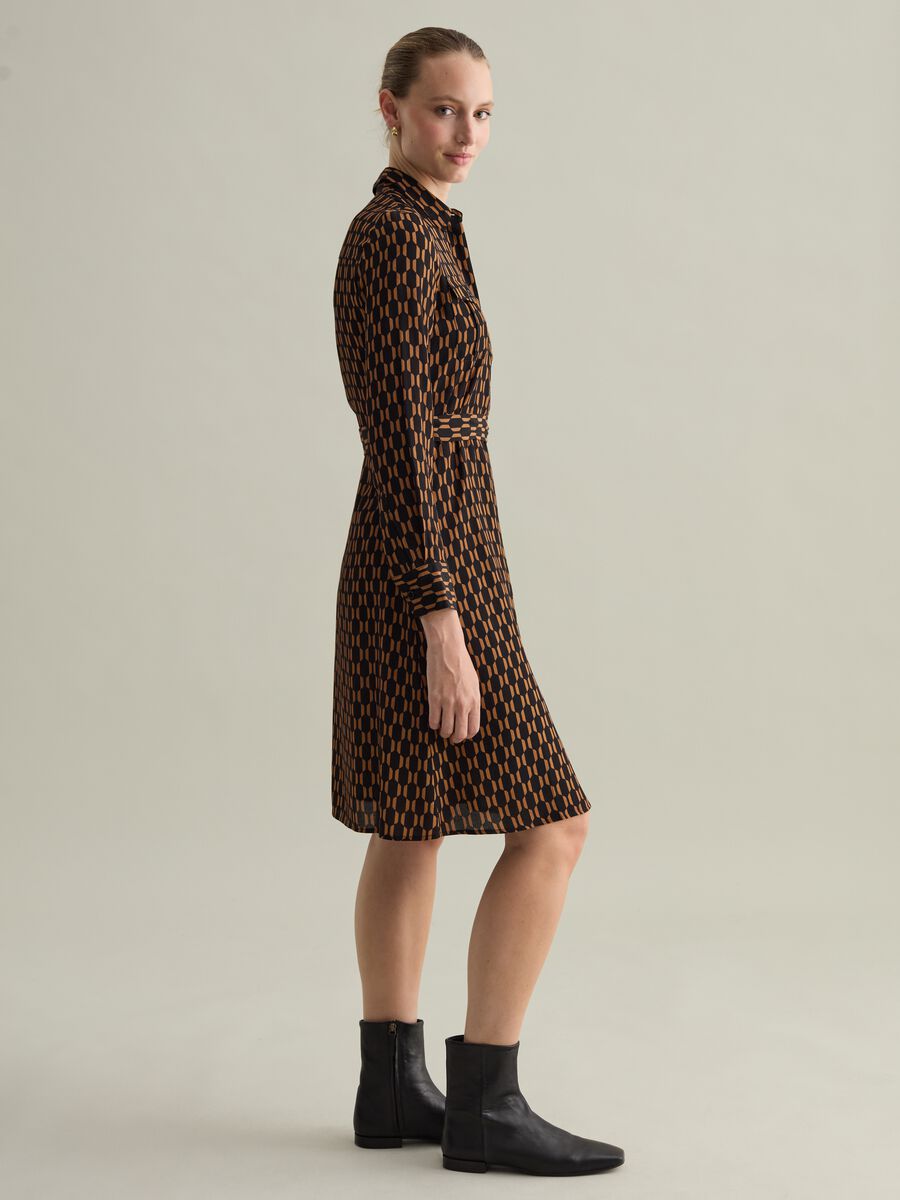 Contemporary shirt dress with belt_1