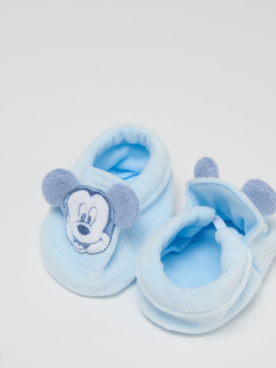 Set with beanie and baby shoes with Mickey Mouse embroidery_2