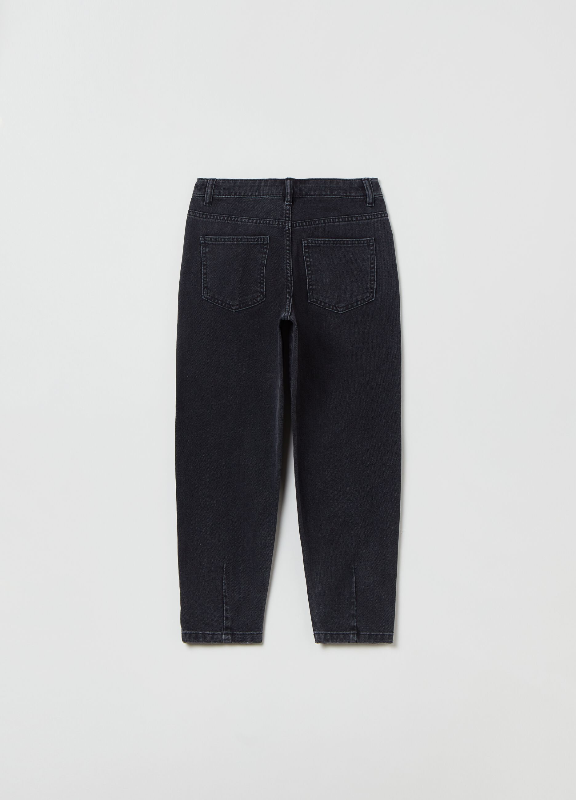 5-pocket, mum-fit jeans.