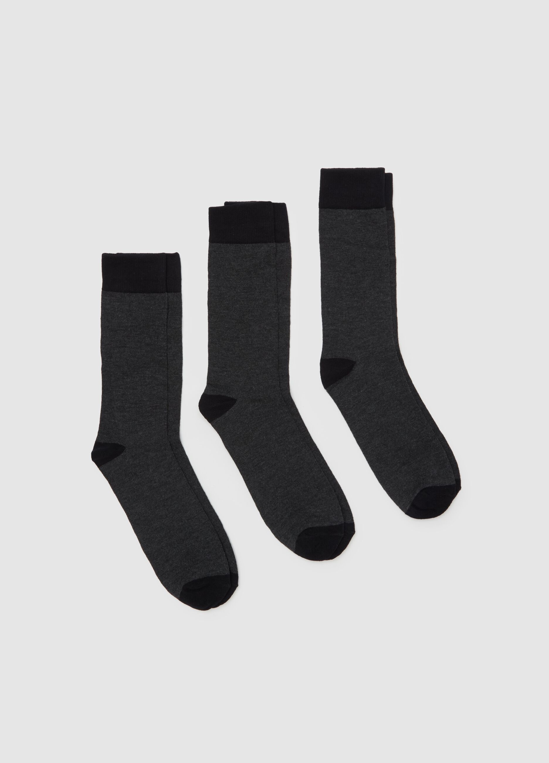 Three-pair pack short socks with contrasting details