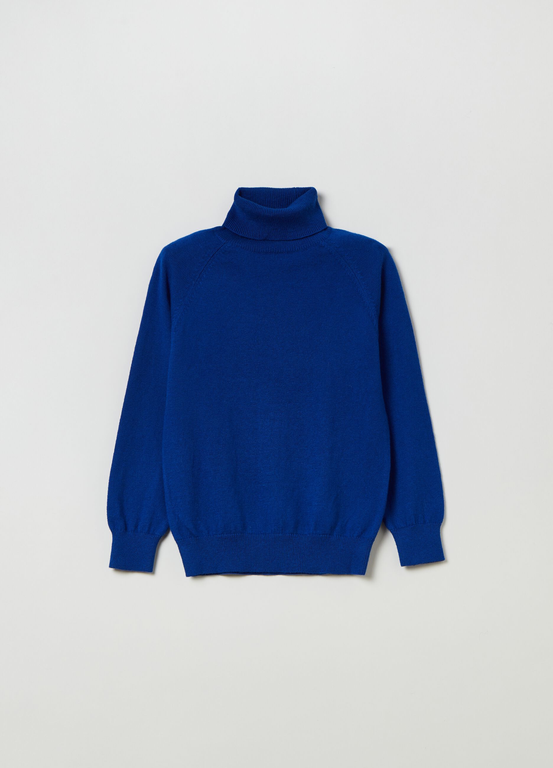 Turtleneck jumper with raglan sleeves