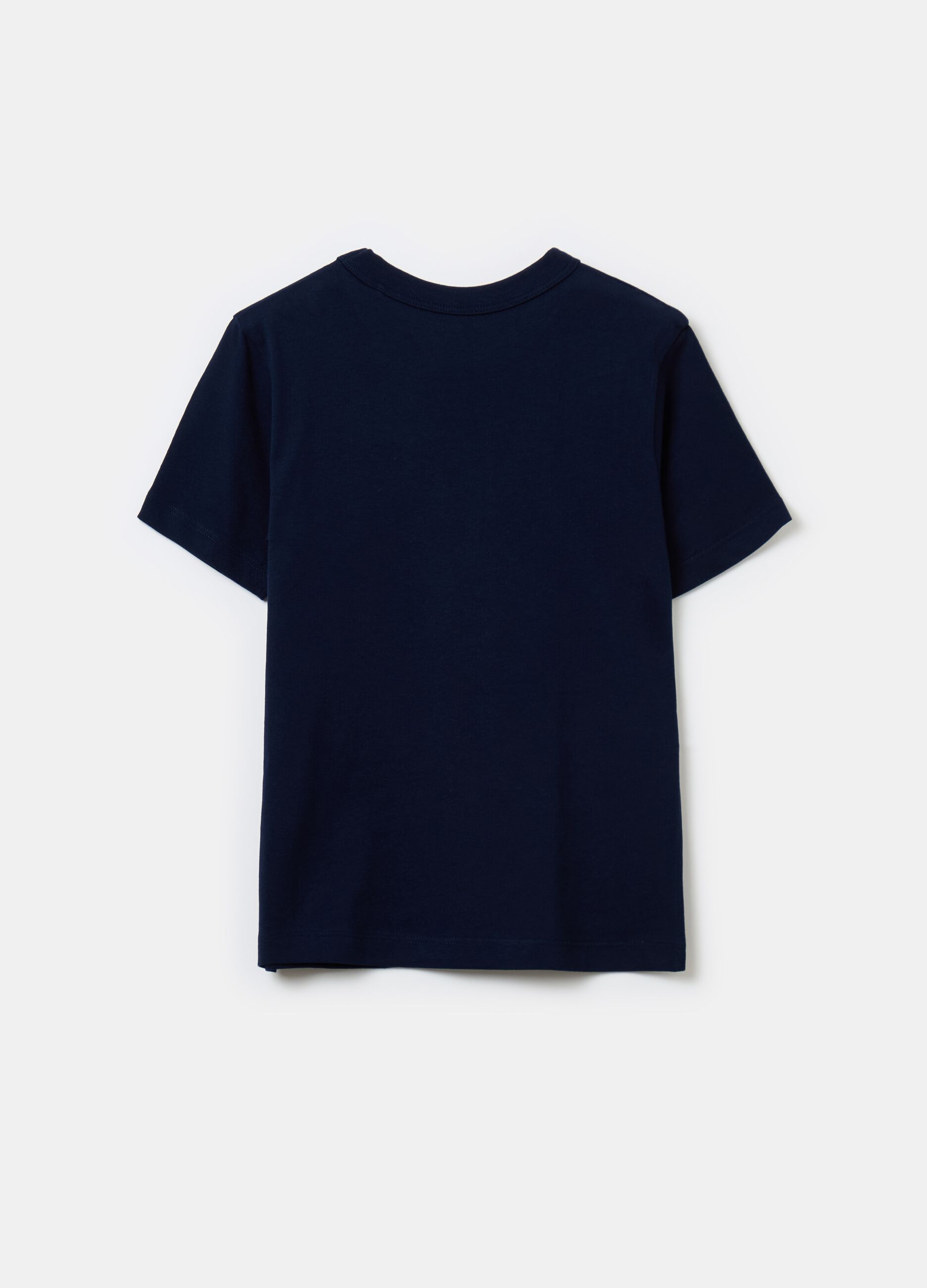 Essential solid colour T-shirt in organic cotton