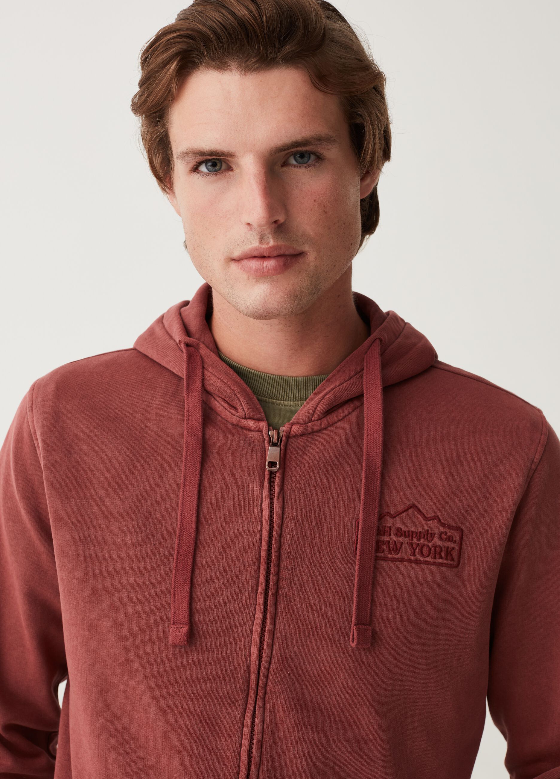 Full-zip con cappuccio ricamo logo