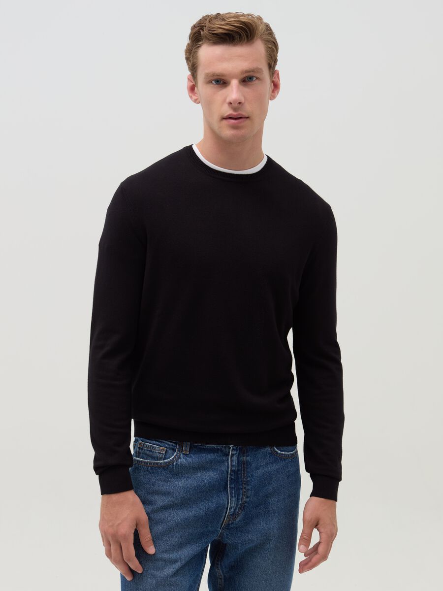 Round neck pullover_1