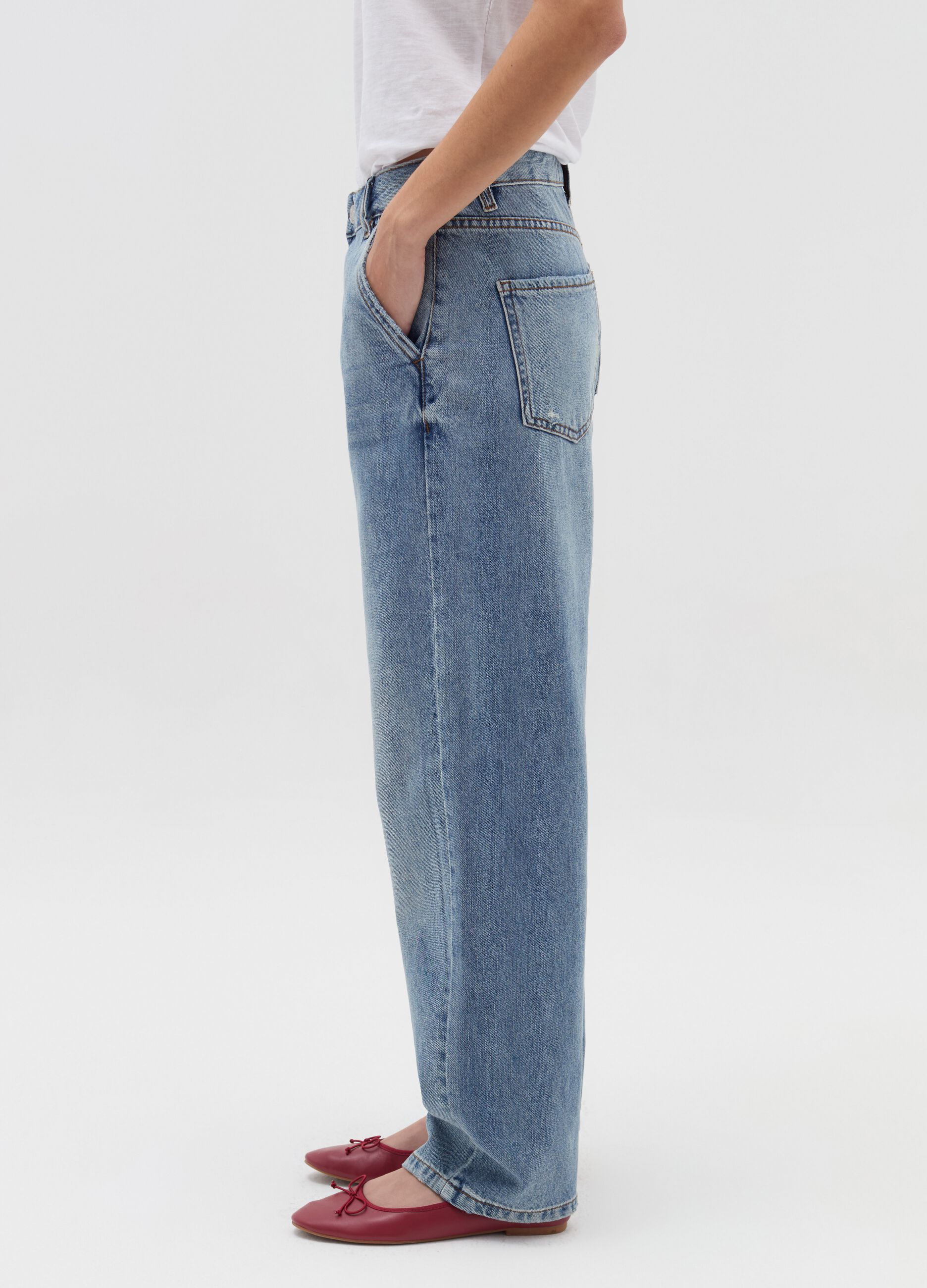 Slouchy-fit jeans with fading