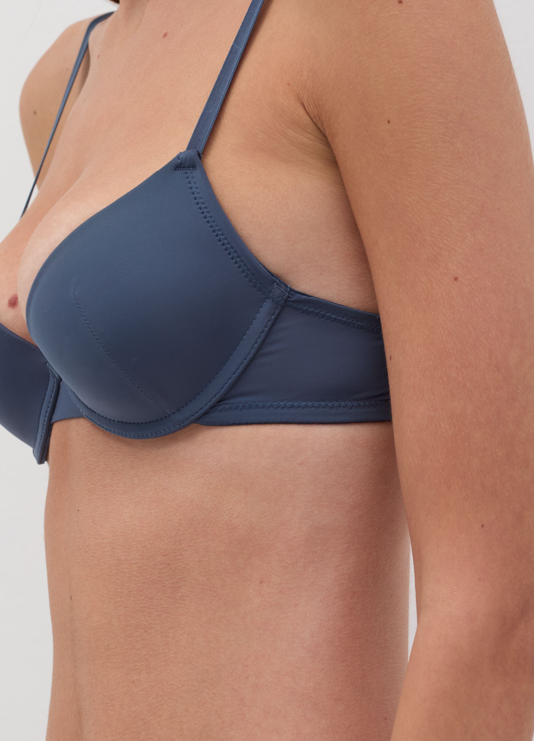 Push-up bra in stretch microfibre