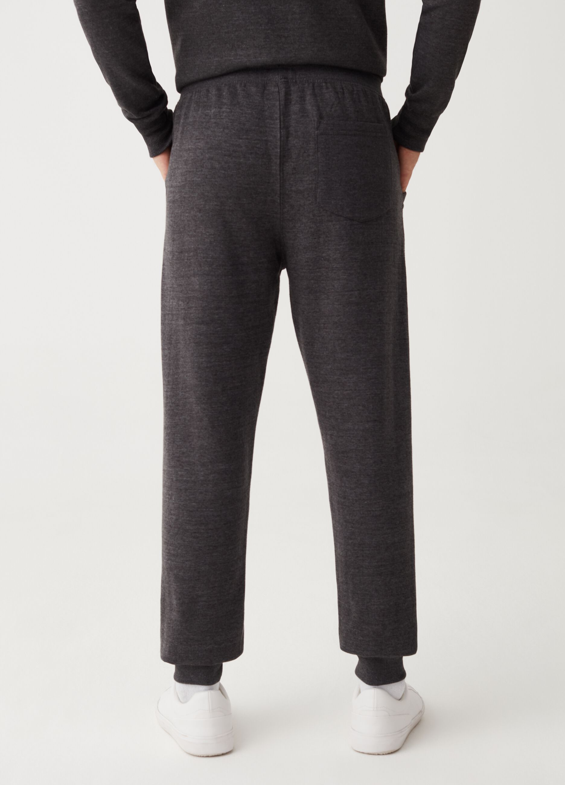 Fleece joggers with drawstring