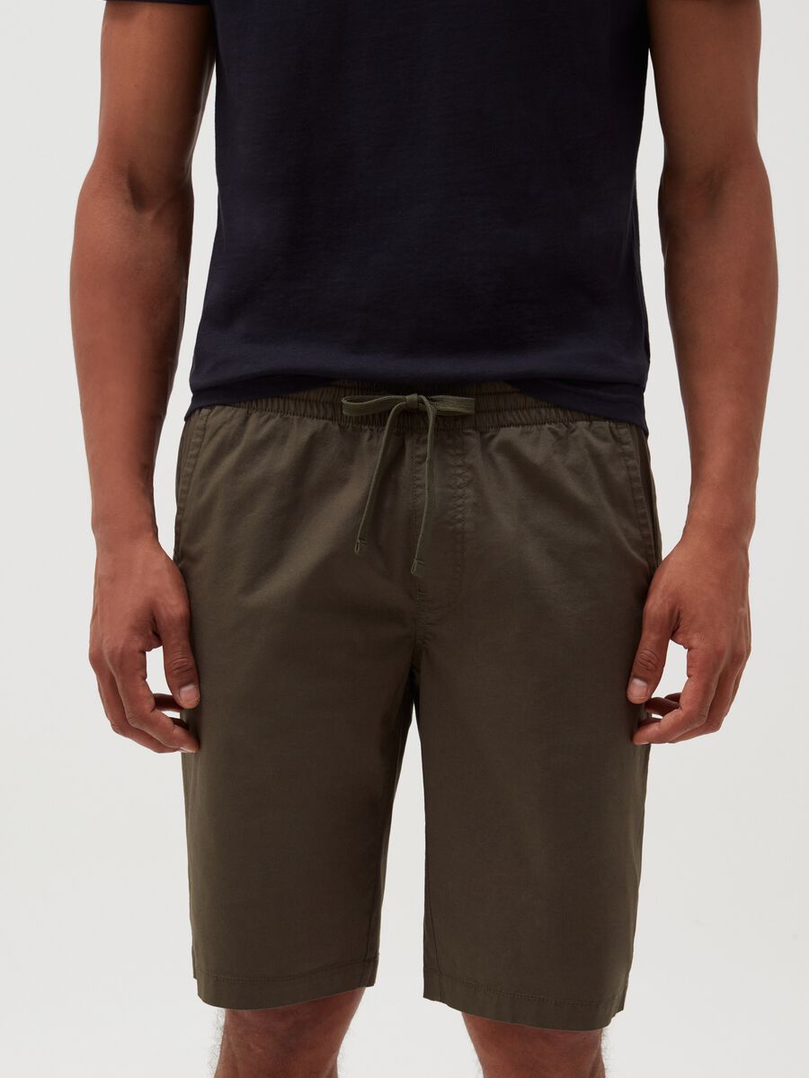 Chino Bermuda shorts in poplin with drawstring_1