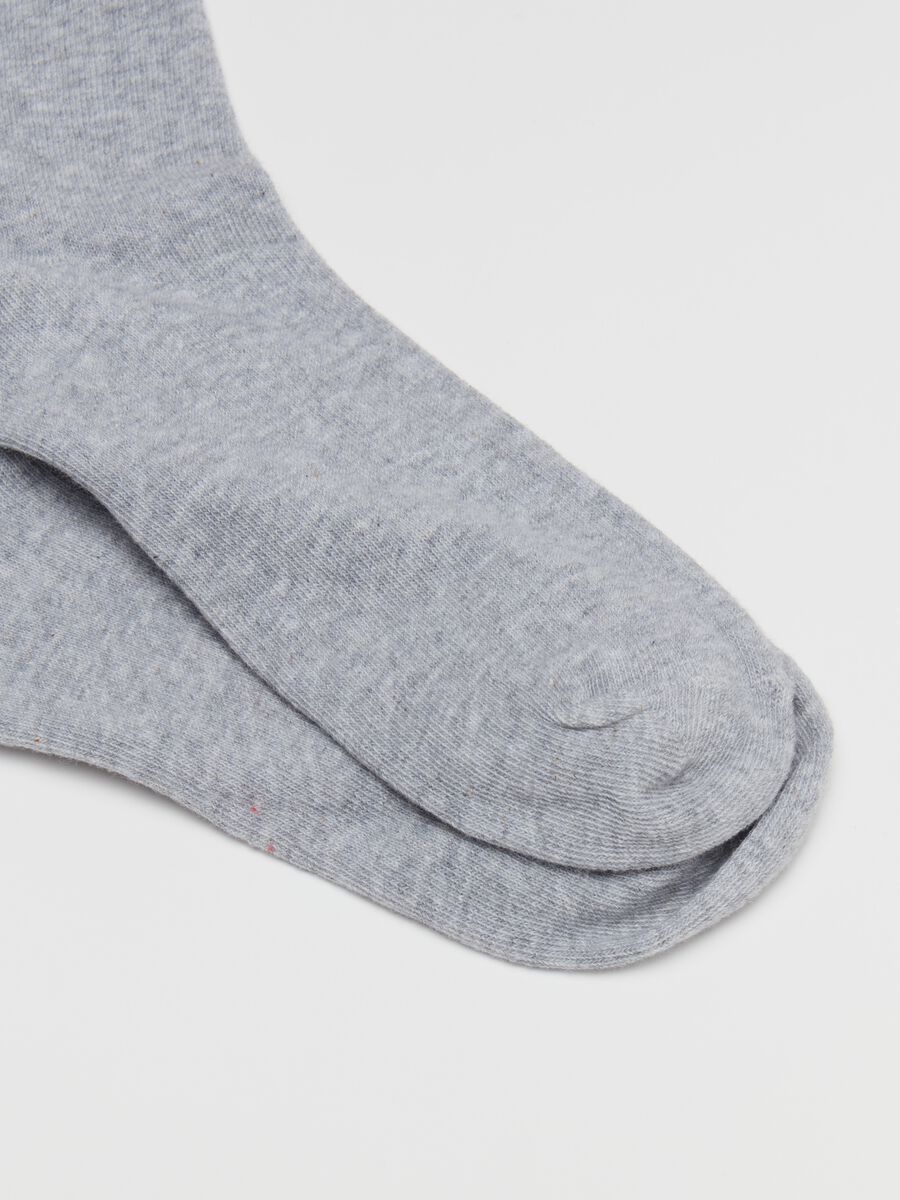 Two-pair pack short socks with rolled edging_2