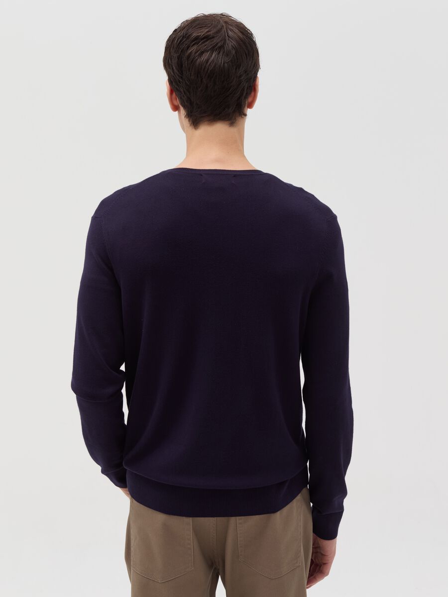 V-neck pullover_2