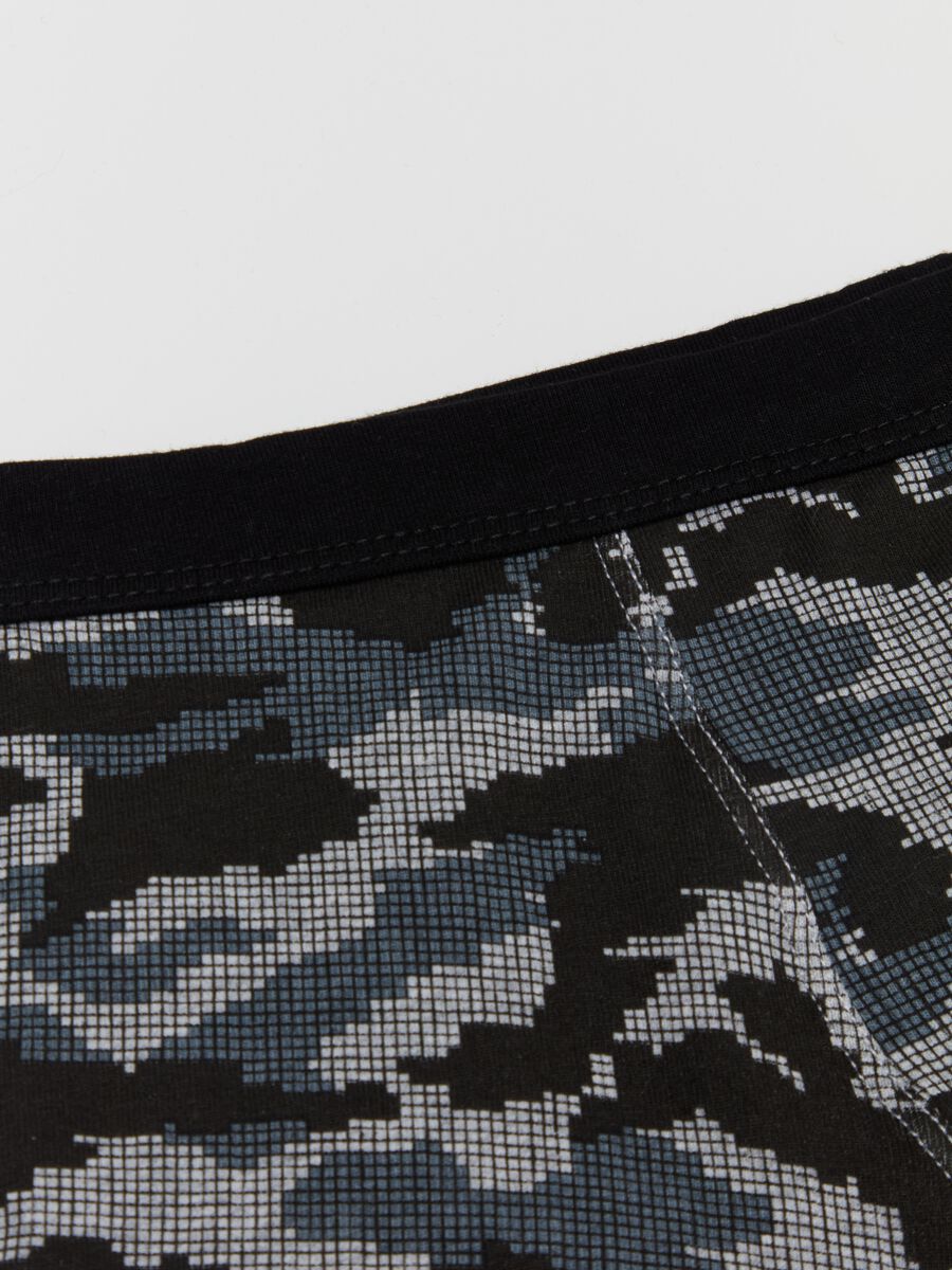 Camouflage boxer shorts in organic cotton_2