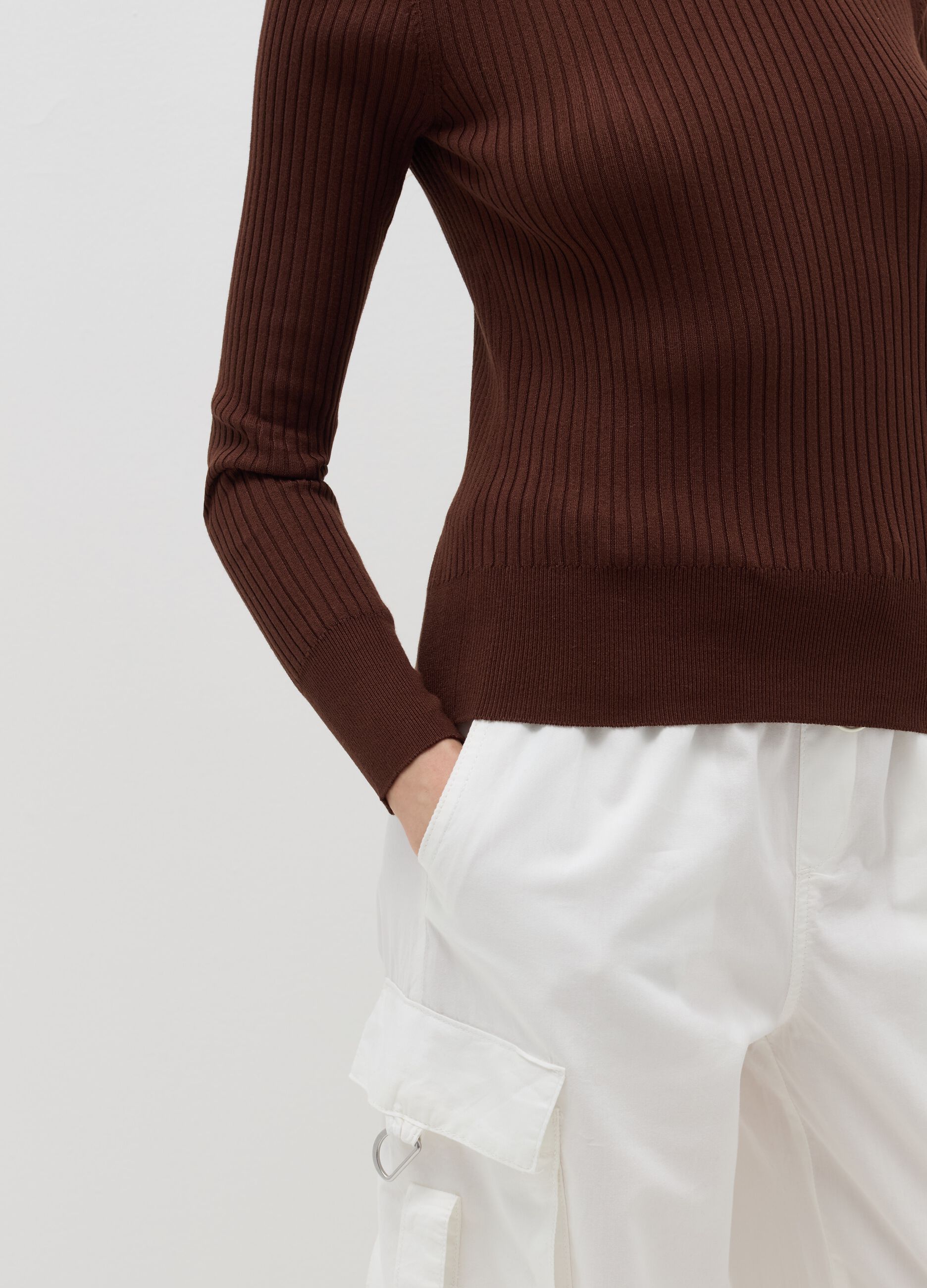 Turtleneck pullover with flat ribbing