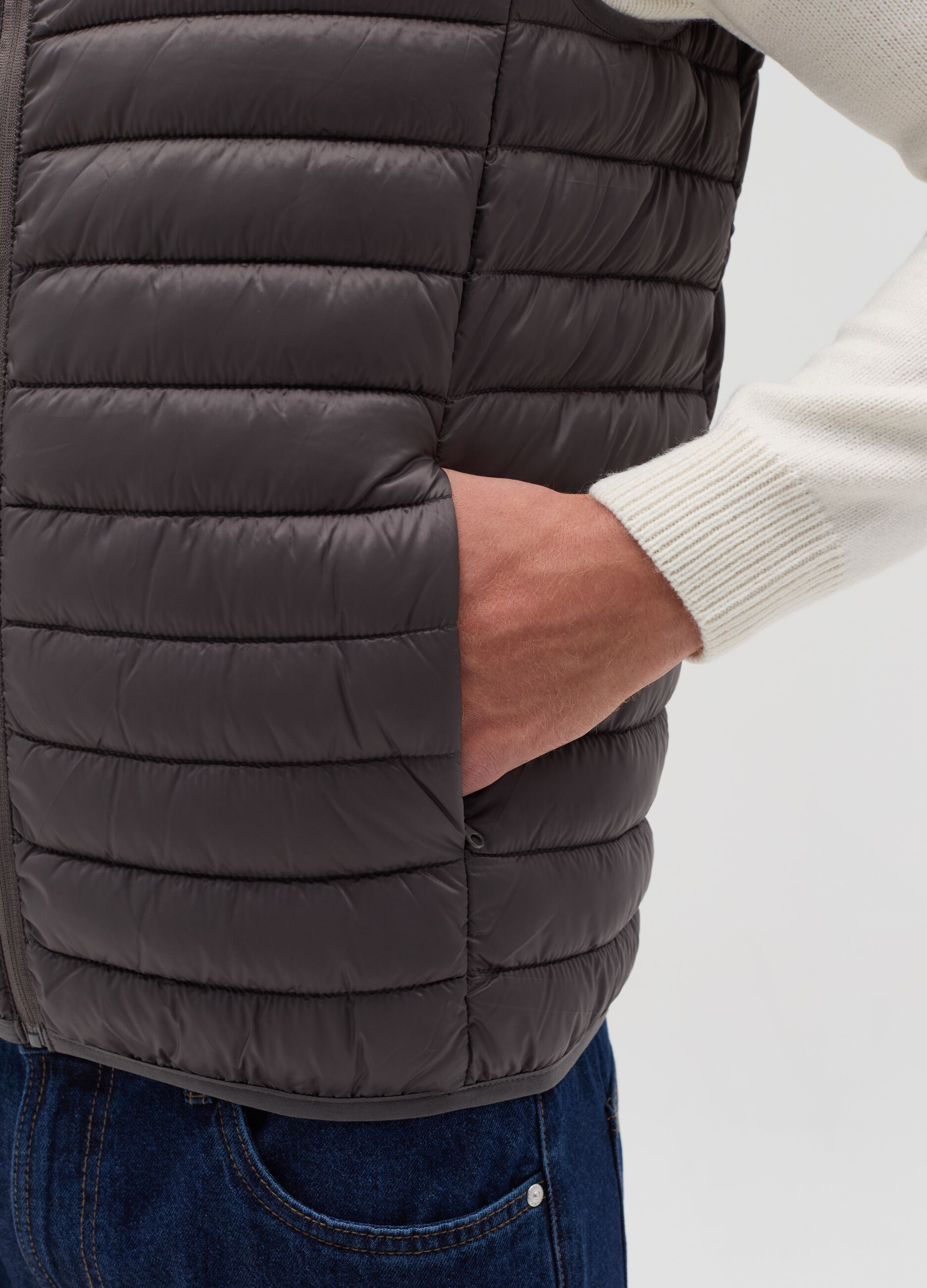 Ultralight full-zip gilet