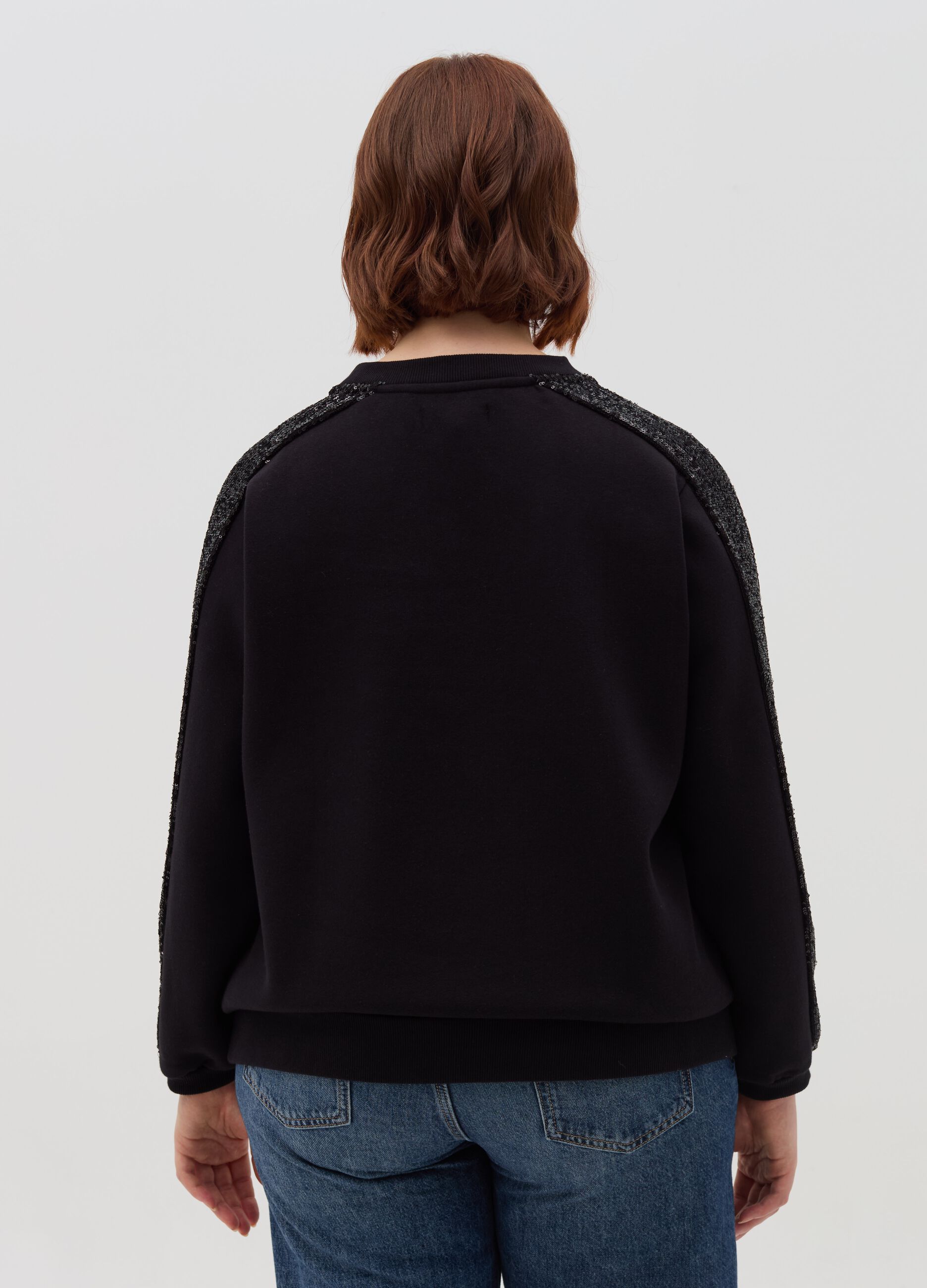 Curvy sweatshirt with sequin bands