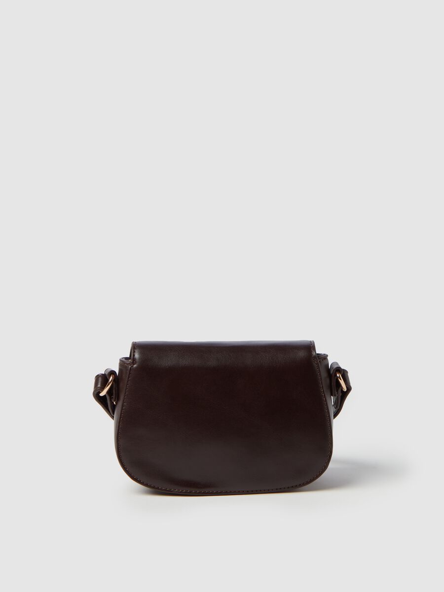 Rounded bag with shoulder strap_1