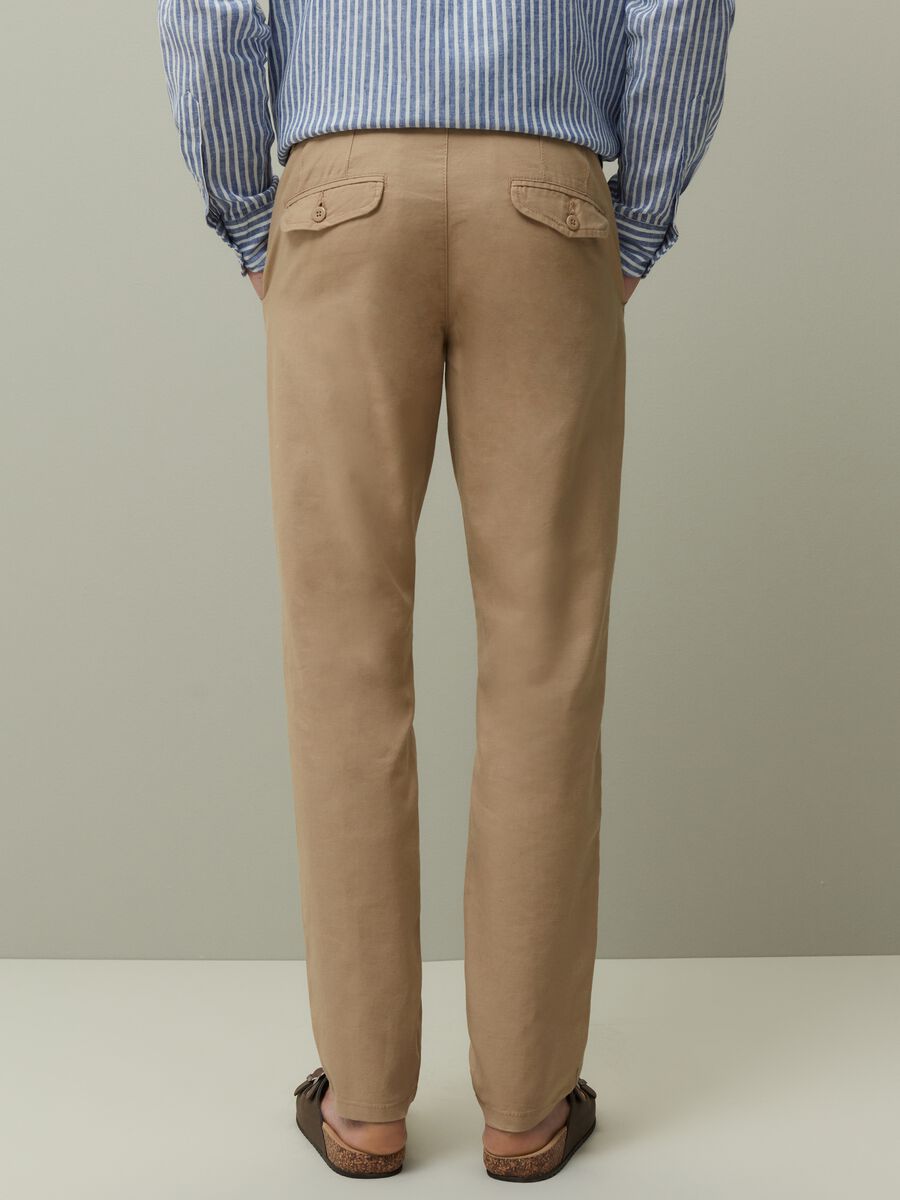 Cotton and linen chino trousers_2