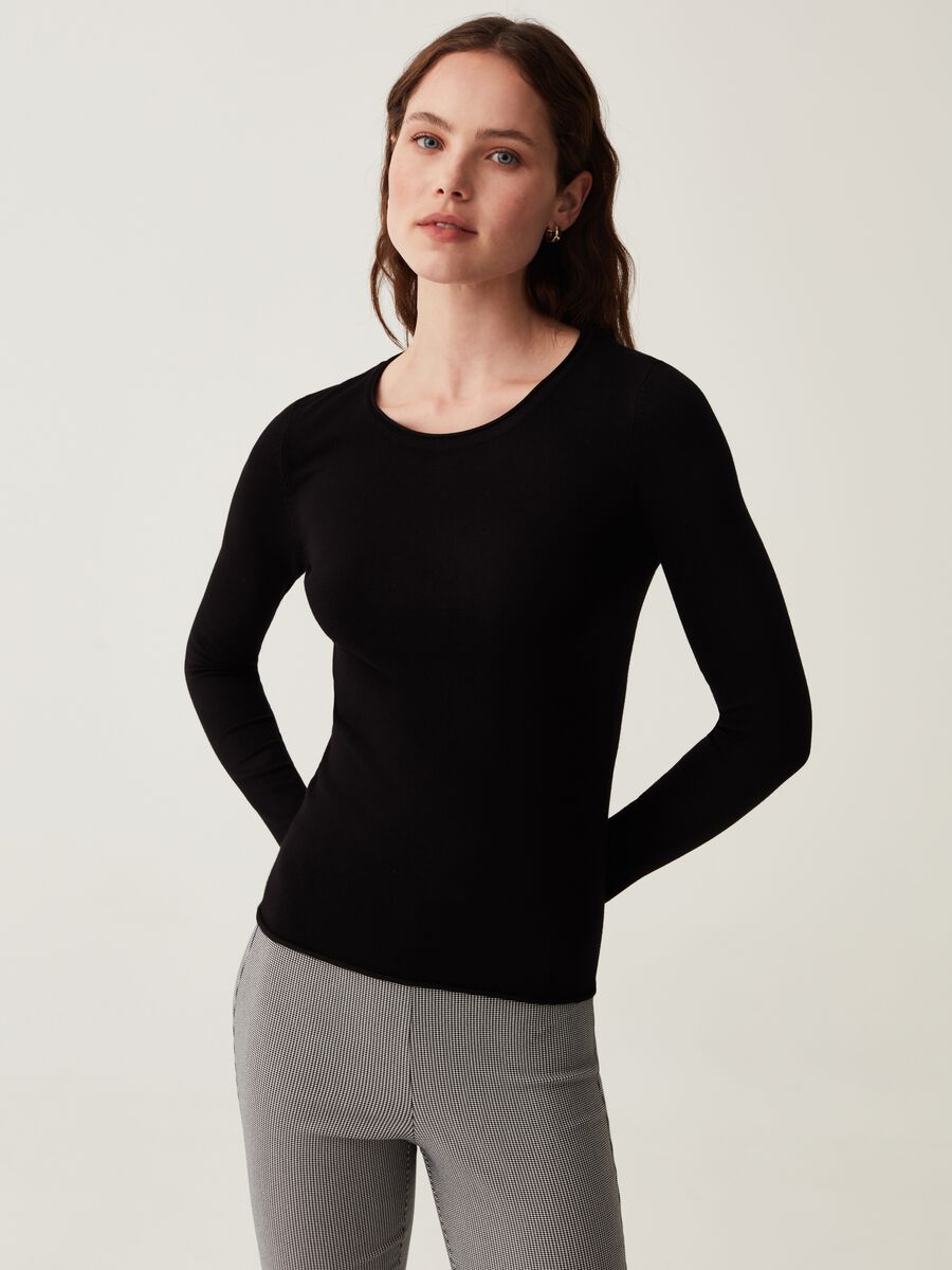 Long-sleeved top with round neck_0