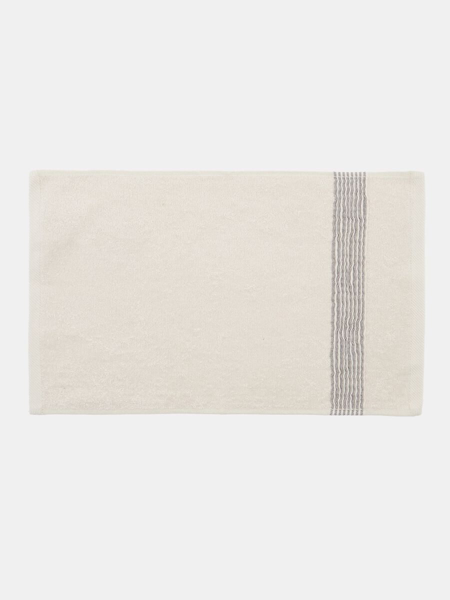 Striped guest towel in 100% cotton_1