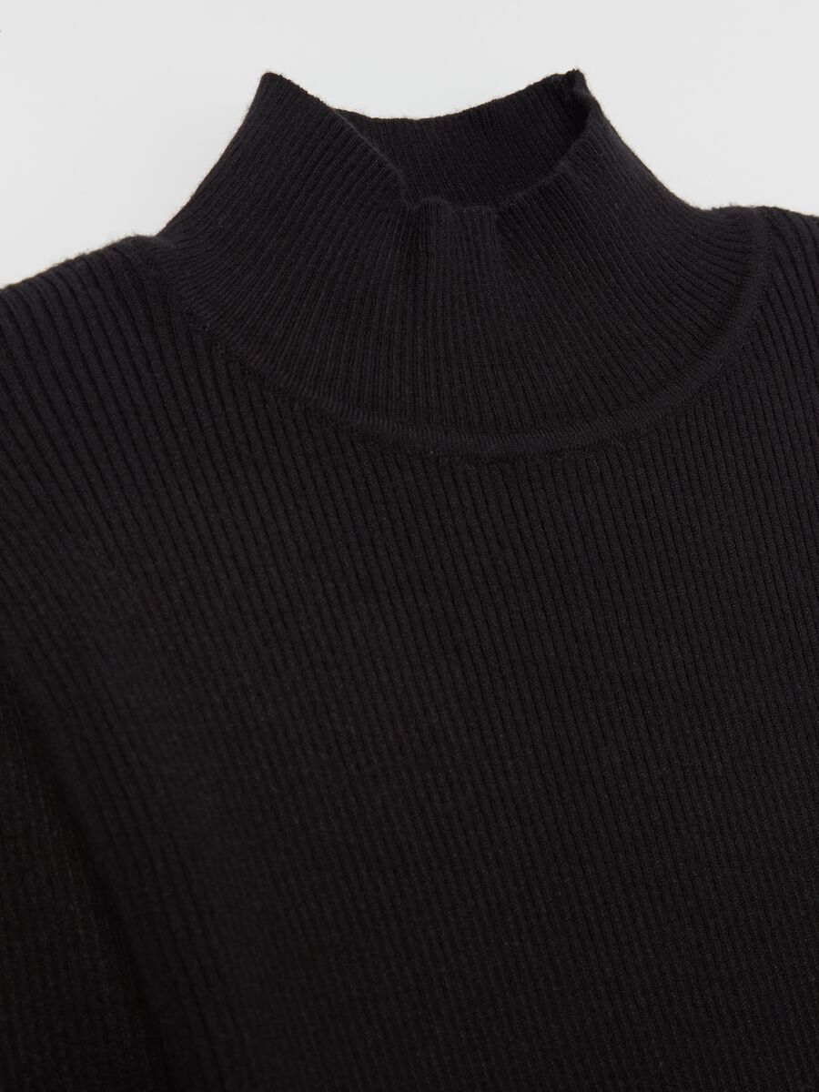 Pullover with mock neck_5