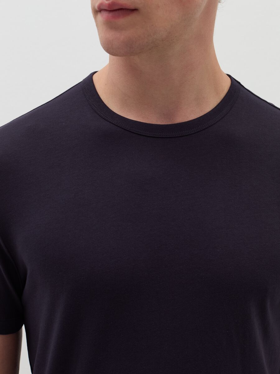 Two-pack undershirts with round neck in jersey_3