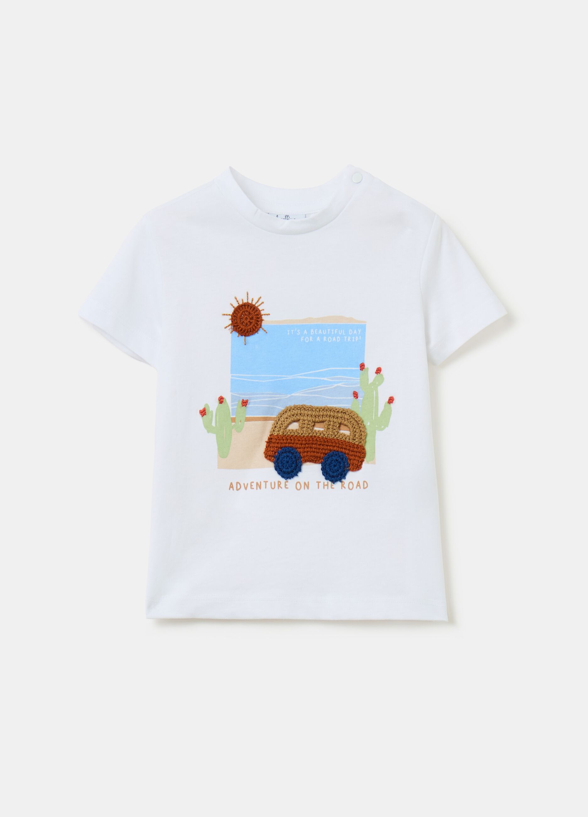 T-shirt con stampa e applicazioni crochet
