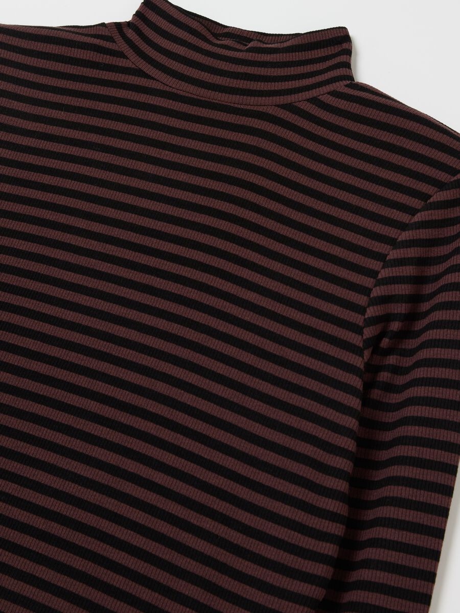 Striped T-shirt with mock neck_5