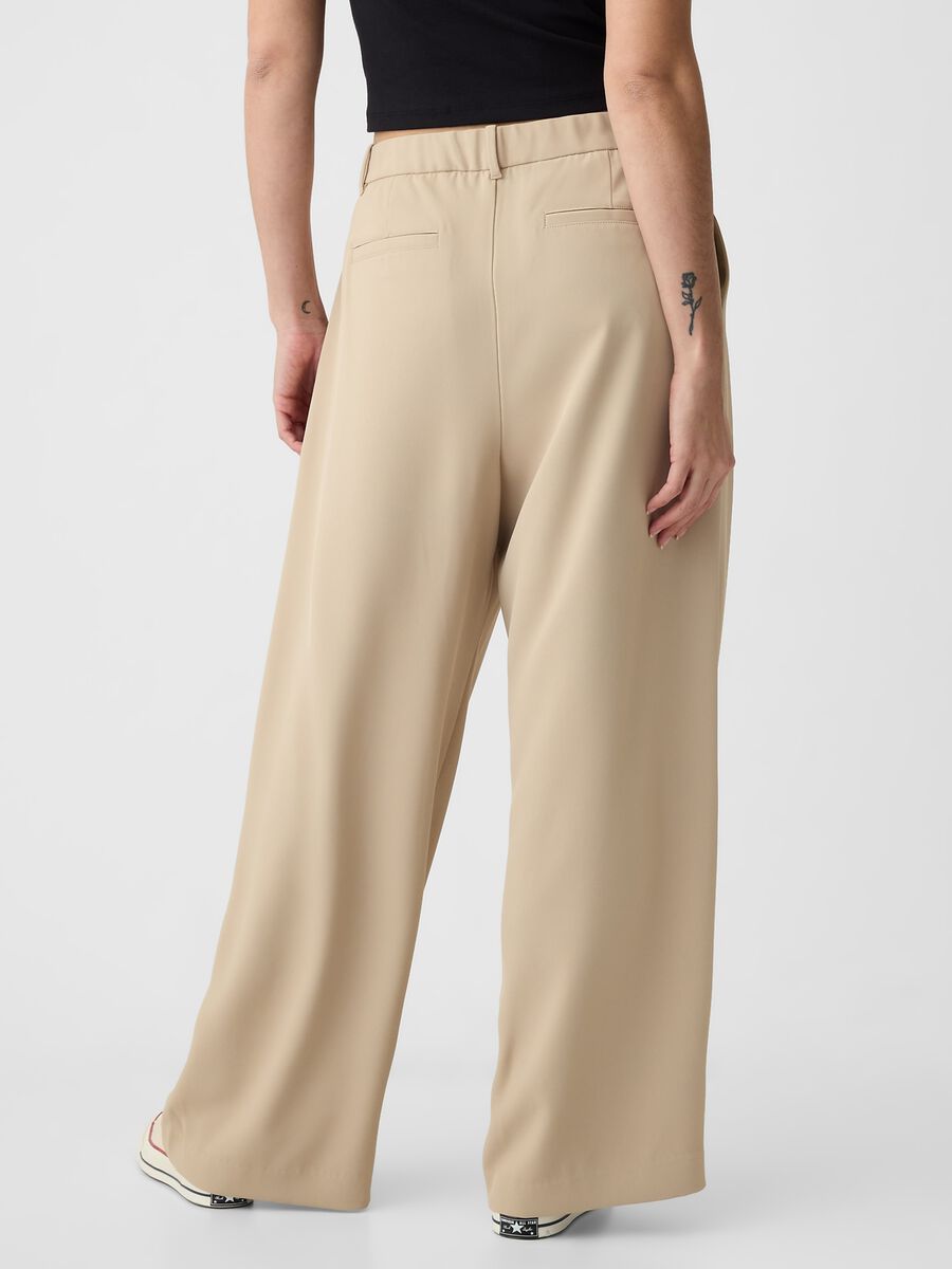 Wide-leg trousers with high waist and darts_4