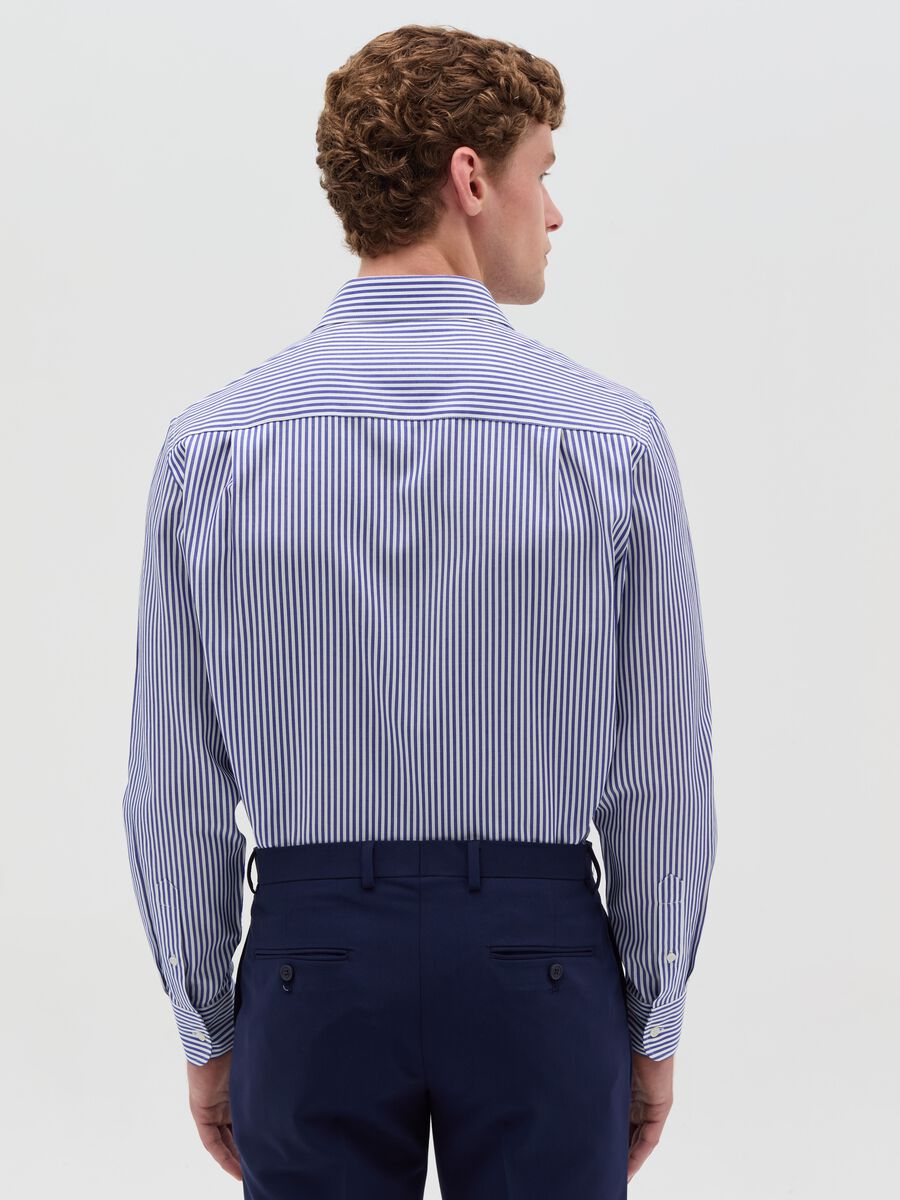 Regular-fit easy-iron striped shirt_2