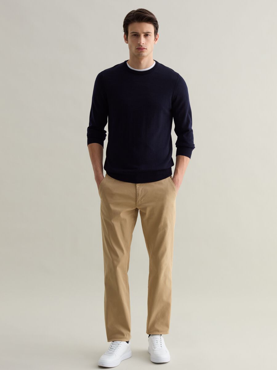 Merino wool pullover with round neck_0