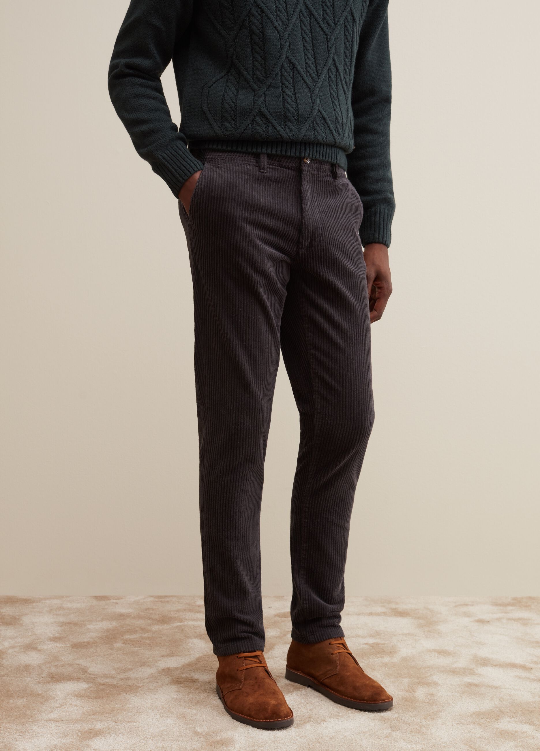 Pantaloni chino in corduroy