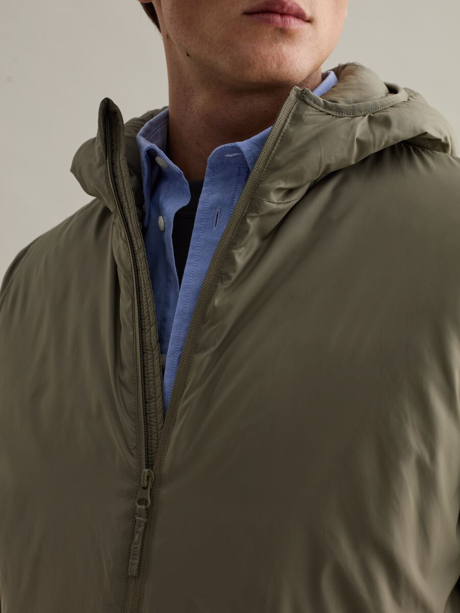 Full-zip down jacket with hood_3