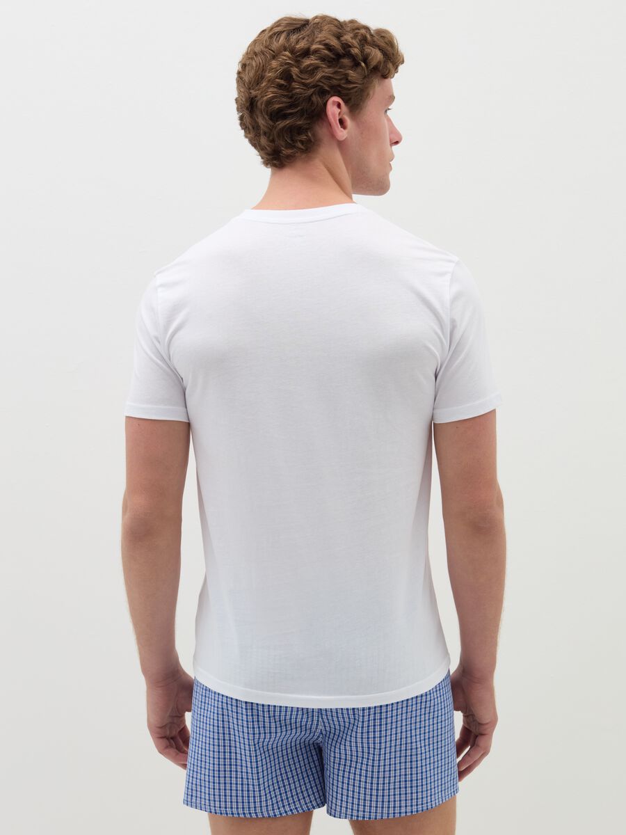 Three-pack undershirts with V neck_2